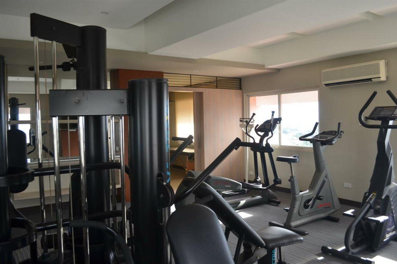 קואזון סיטי Imperial Palace Suites מראה חיצוני תמונה