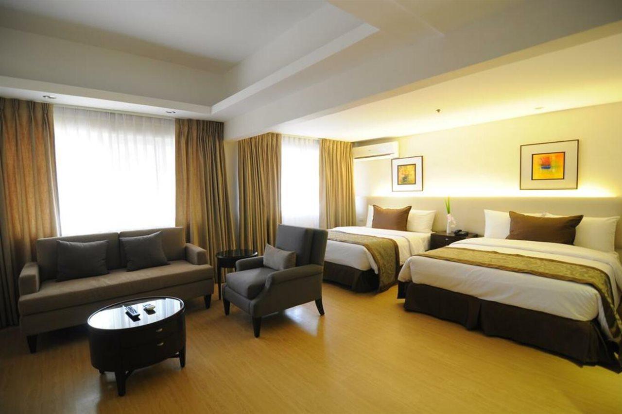 קואזון סיטי Imperial Palace Suites מראה חיצוני תמונה