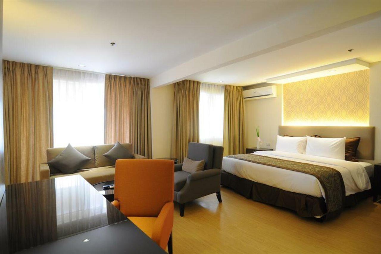 קואזון סיטי Imperial Palace Suites מראה חיצוני תמונה
