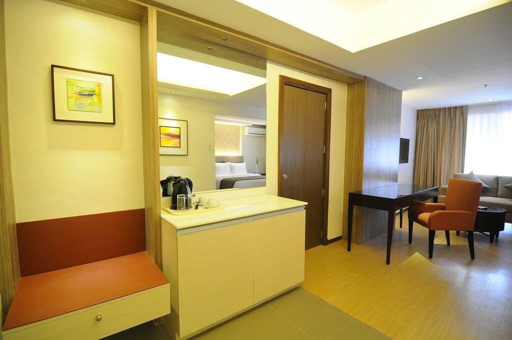 קואזון סיטי Imperial Palace Suites מראה חיצוני תמונה