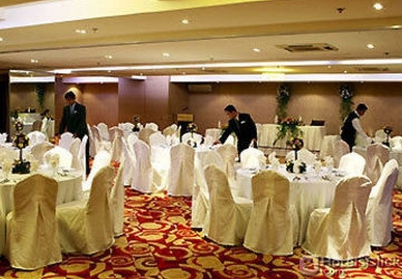 קואזון סיטי Imperial Palace Suites מראה חיצוני תמונה