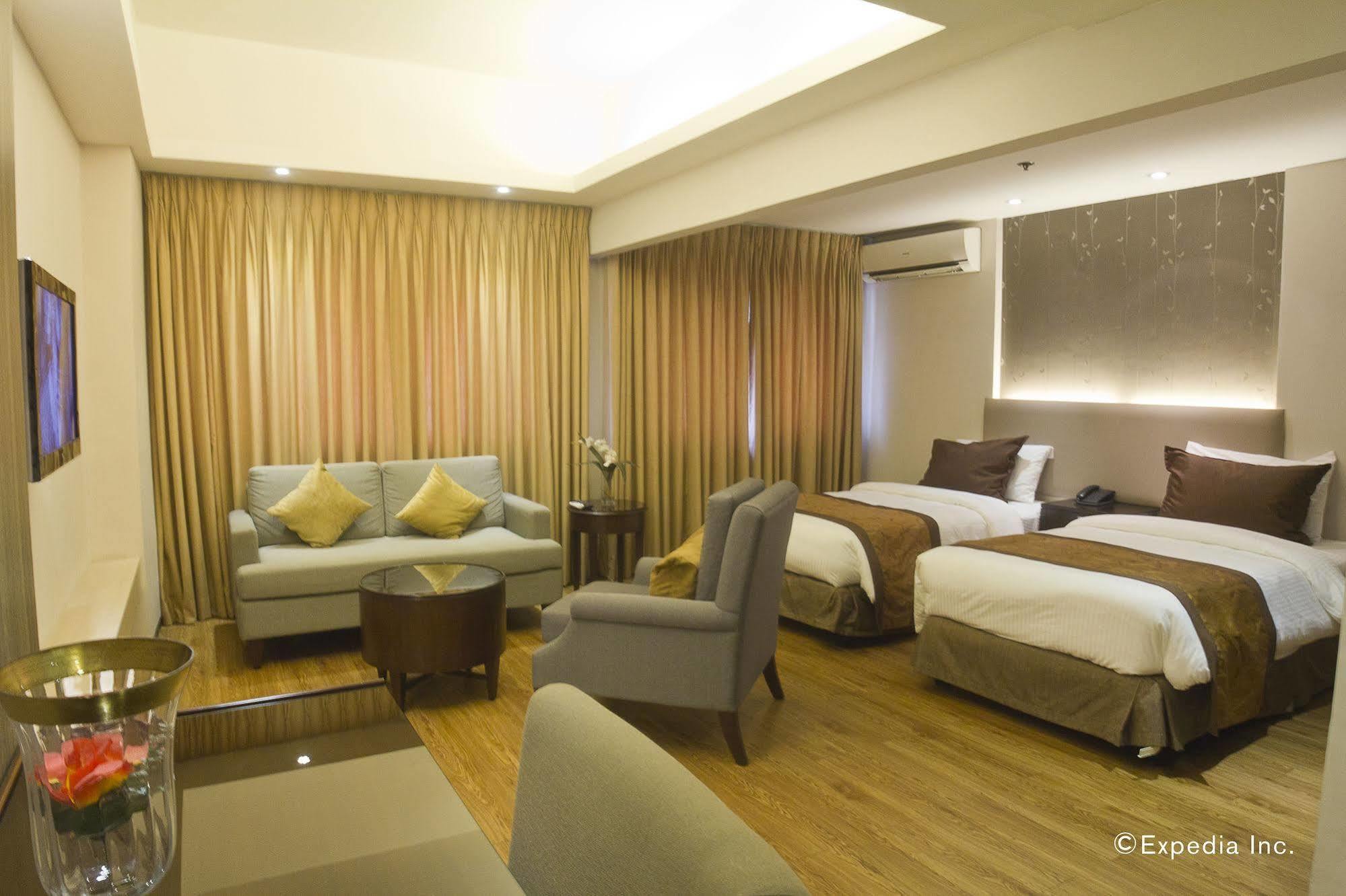 קואזון סיטי Imperial Palace Suites מראה חיצוני תמונה