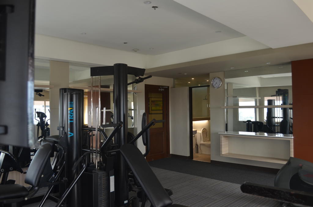 קואזון סיטי Imperial Palace Suites מראה חיצוני תמונה