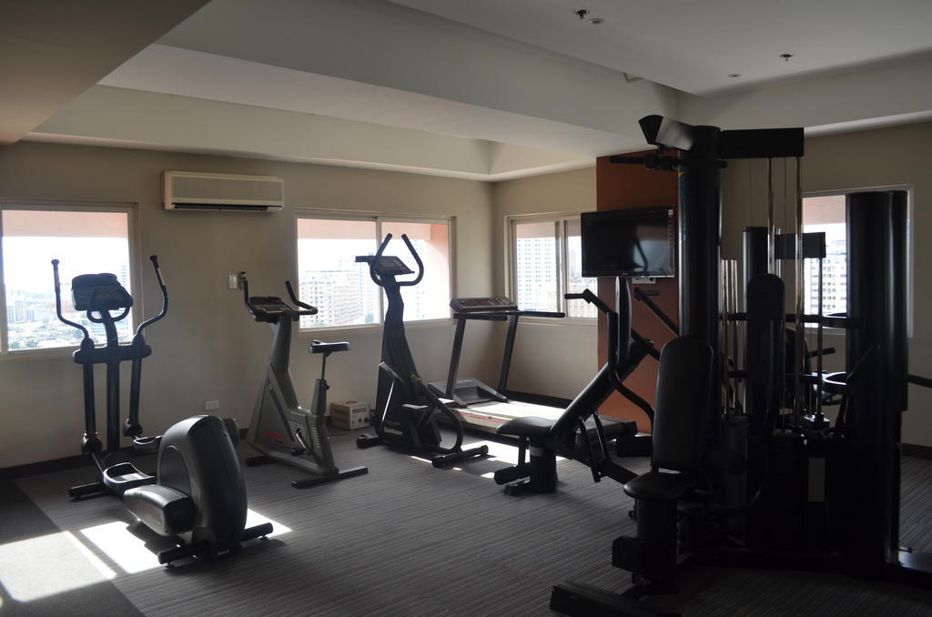 קואזון סיטי Imperial Palace Suites מראה חיצוני תמונה