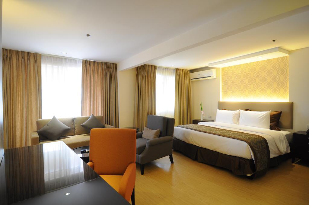 קואזון סיטי Imperial Palace Suites מראה חיצוני תמונה