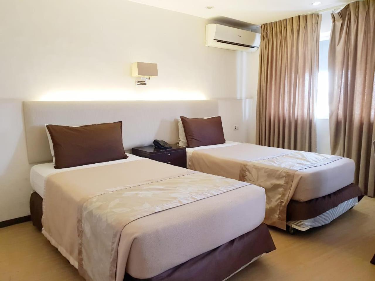 קואזון סיטי Imperial Palace Suites מראה חיצוני תמונה
