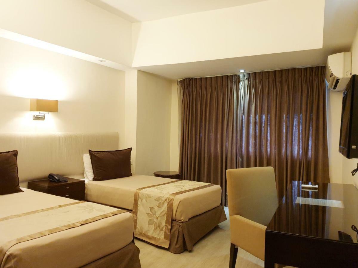 קואזון סיטי Imperial Palace Suites מראה חיצוני תמונה